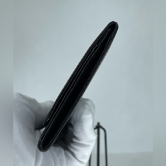 (MT10) Authenticated Louis Vuitton Noir Epi Leather Flap/Checkbook Wallet - Picture 6 of 12